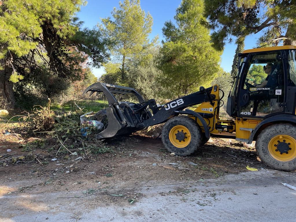 Εντατικές αποκομιδές κλαδιών 17 Δεκεμβρίου 2024 από την Υπηρεσία Καθαριότητας Δήμου Μαραθώνος