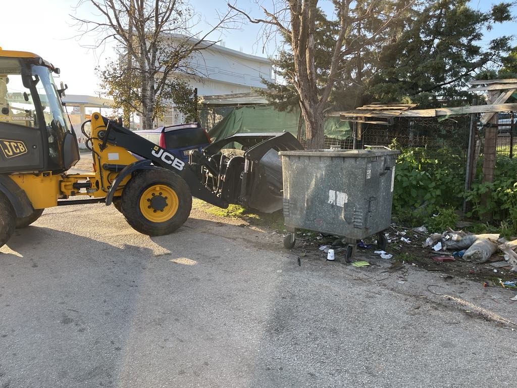 Εντατικές αποκομιδές κλαδιών 25 Ιανουαρίου 2025 από την Υπηρεσία Καθαριότητας Δήμου Μαραθώνος