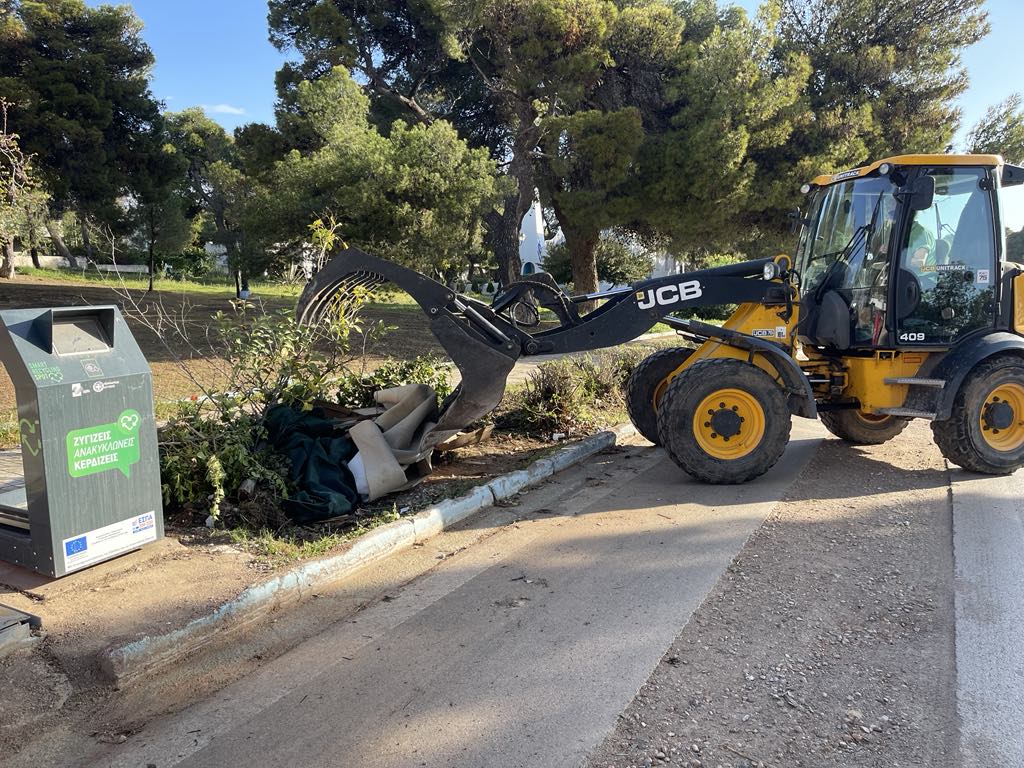 Εντατικές αποκομιδές κλαδιών 31 Μαρτίου 2025 από την Υπηρεσία Καθαριότητας Δήμου Μαραθώνος