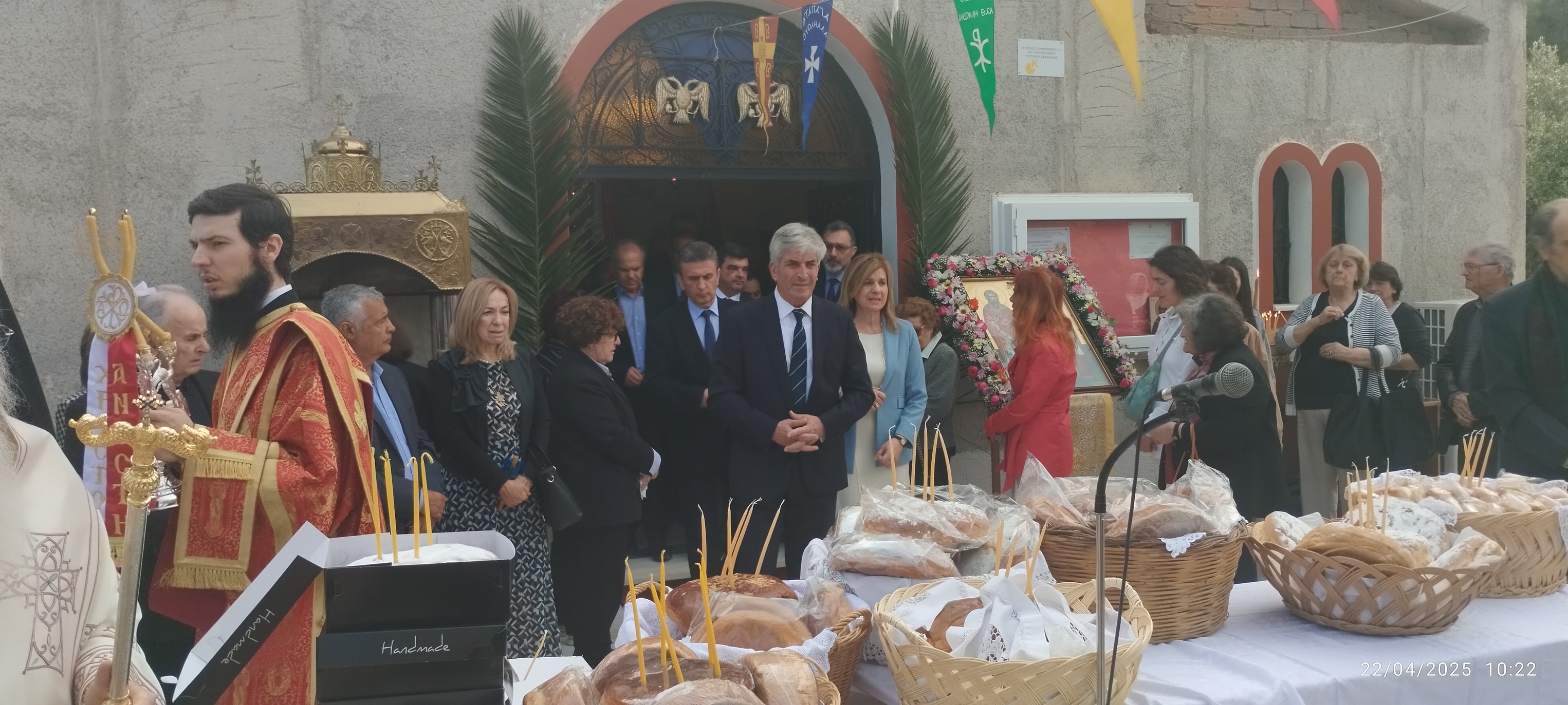 Mαζική προσέλευση πιστών στη μεγάλη εορτή των Αγίων Ραφαήλ, Νικολάου και Ειρήνης, στον Ιερό Ναό στο Κούπι Κορωπίου