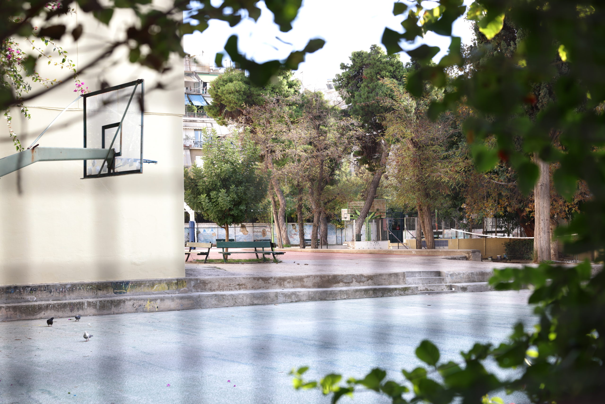Κυψέλη: Μαθητές κλείδωσαν τους καθηγητές μέσα στο Γυμνάσιο μετά την επίθεση με μαχαίρι