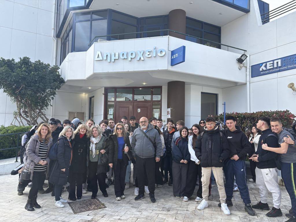 Επίσκεψη του Λυκείου Αναβύσσου στις Κοινωνικές Δομές
