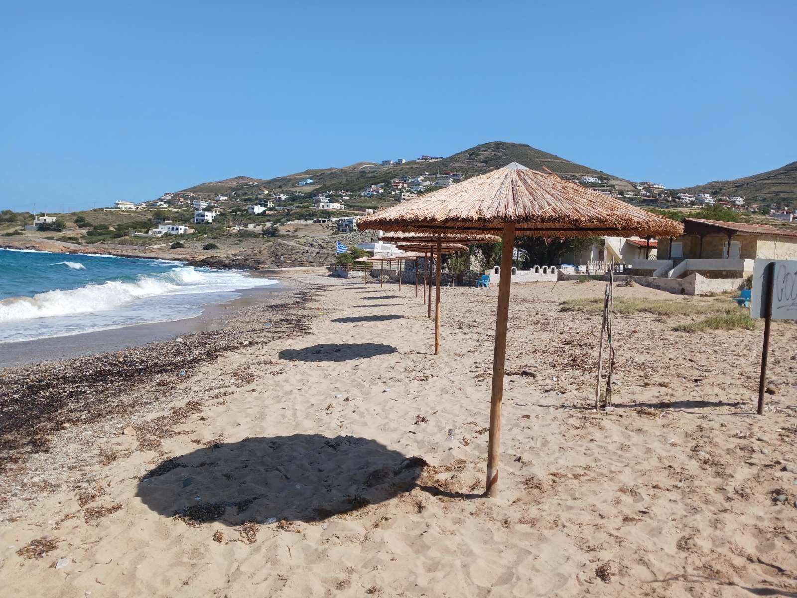 Τοποθέτηση Ομπρελών σε μη οργανωμένες παραλίες του Δήμου Λαυρεωτικής