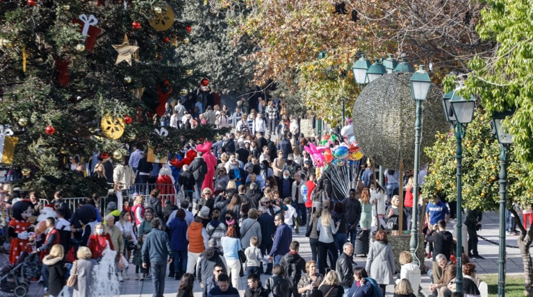 Χειμερινές εκπτώσεις: Πότε ξεκινούν και πόσο θα διαρκέσουν - Το ωράριο καταστημάτων και σούπερ μάρκετ μέχρι και τα Θεοφάνεια