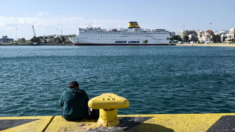 Πειραιάς: Έκαναν εργασίες εκβάθυνσης στο λιμάνι και βρήκαν... αυτοκίνητο