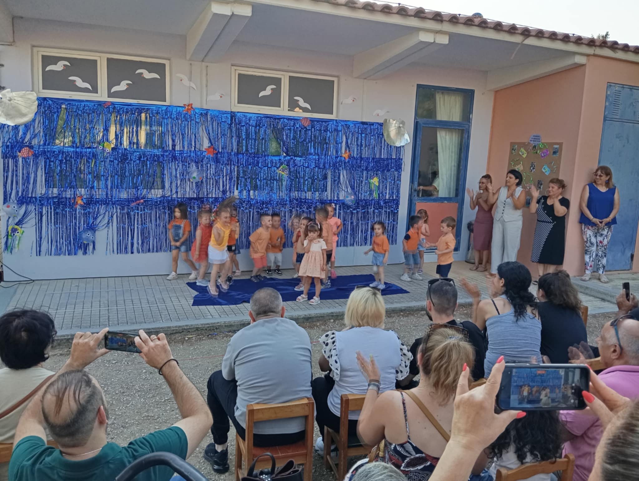 Με την καλοκαιρινή γιορτή του 4ου παιδικού σταθμού ολοκληρώθηκε ο κύκλος των καλοκαιρινών εκδηλώσεων στους παιδικούς σταθμούς του Δήμου Αχαρνών