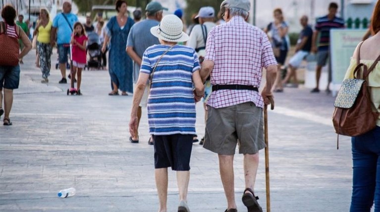 Κοινωνικός τουρισμός για συνταξιούχους: Eως έξι διανυκτερεύσεις σε όλες τις περιοχές της Ελλάδας - Πότε ξεκινούν οι αιτήσεις