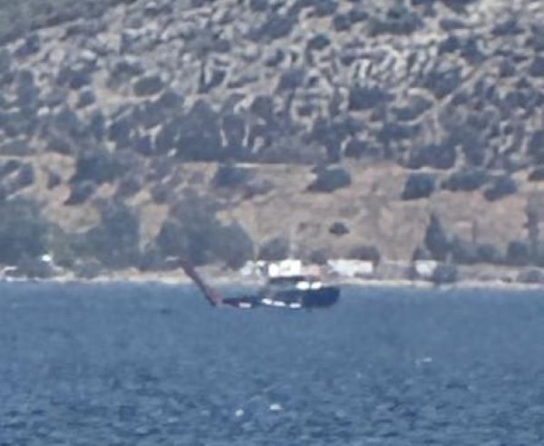 Έπεσε πυροσβεστικό ελικόπτερο στην Ελευσίνα - Καλά στην υγεία τους οι χειριστές