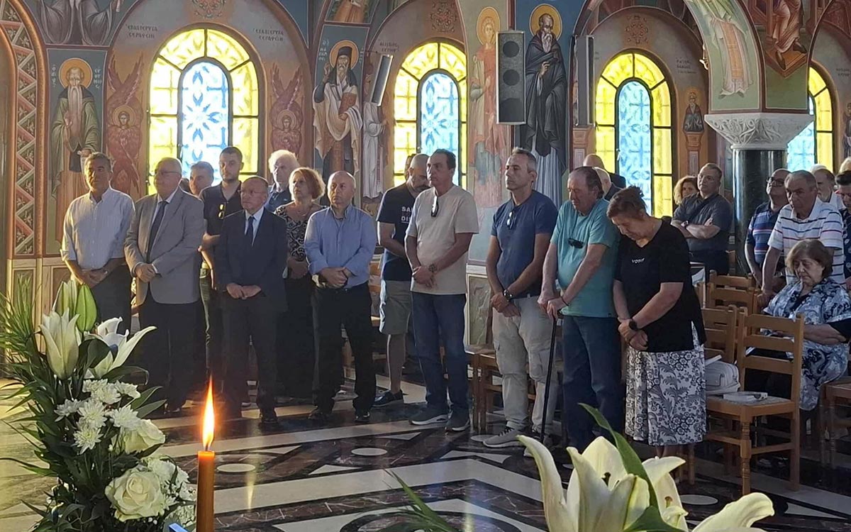 Σε κλίμα συγκίνησης το ετήσιο μνημόσυνο για τα θύματα της πυρκαγιάς στο Μάτι – αλλαγή ώρας έναρξης στις εκδηλώσεις μνήμης της Τετάρτης, 23/7/25