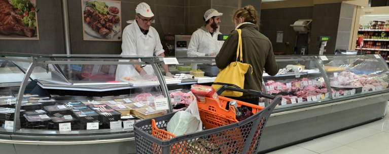 Φωτιά στο καλάθι του νοικοκυριού: Ράλι 25% στο μοσχάρι και "κρυφός" πληθωρισμός στα ενοίκια
