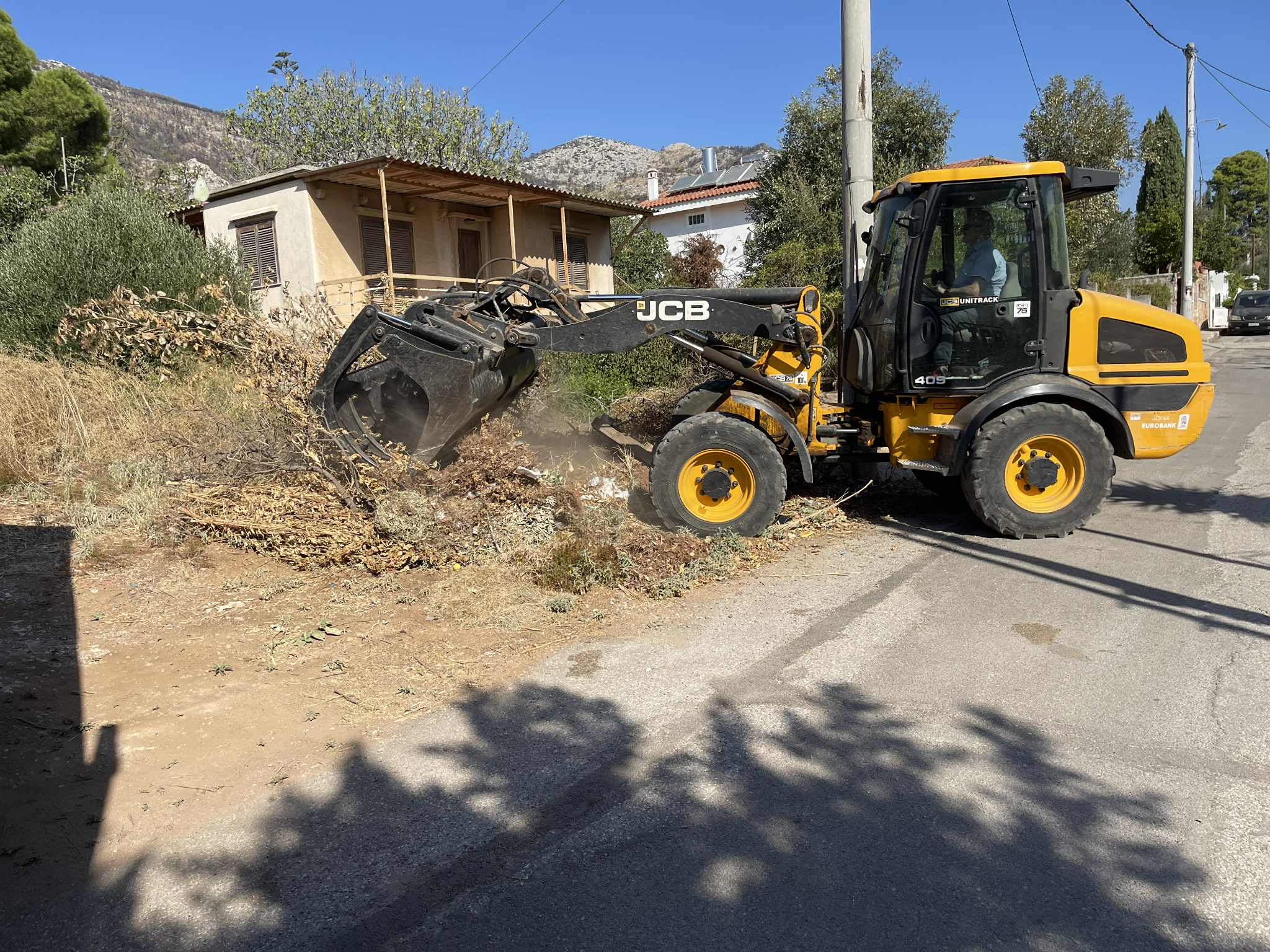 Εντατικές αποκομιδές κλαδιών 1, 2 & 3 Σεπτεμβρίου 2025 από την Υπηρεσία Καθαριότητας Δήμου Μαραθώνος