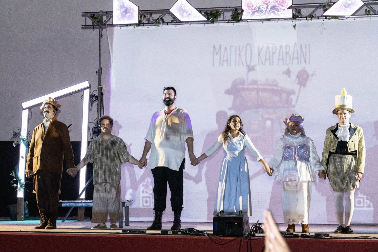 «Παλλήνιος Σεπτέμβρης 2025»: Κατάμεστο το «Σινέ Γέρακας» στην παιδική παράσταση «Η Πεντάμορφη και το Τέρας»