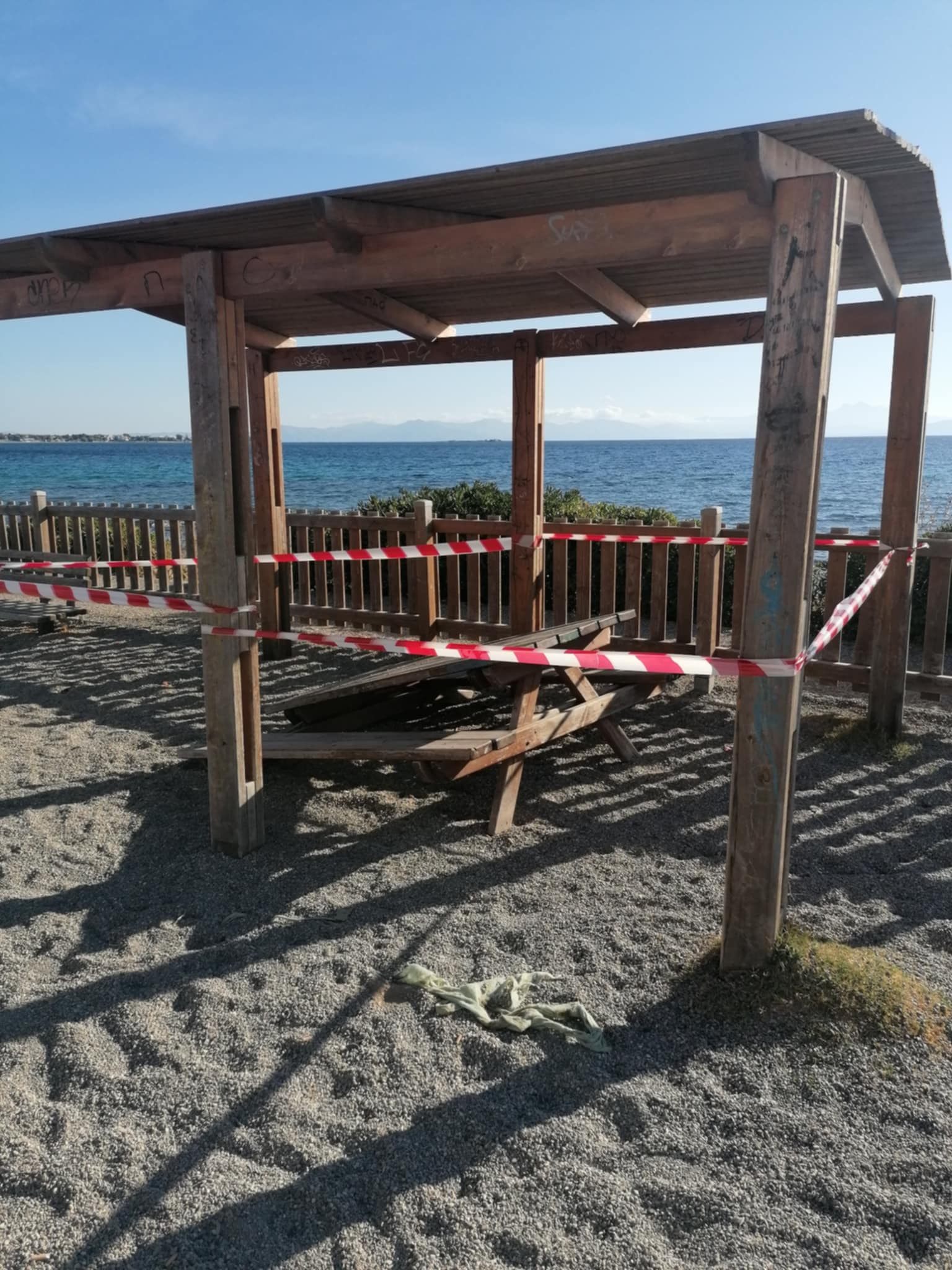 Δήμος Σπάτων-Αρτέμιδος: Βανδαλισμοί στις παιδικές χαρές