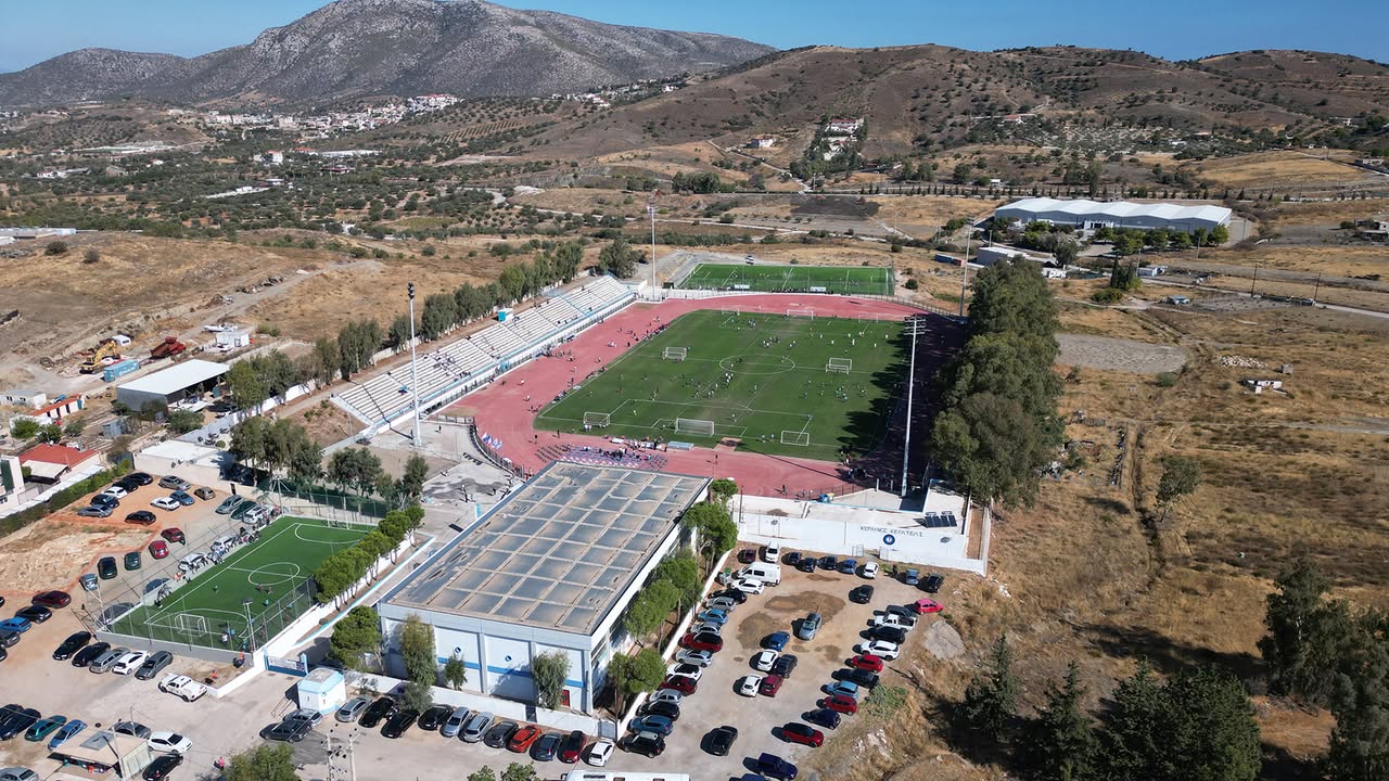 Εγκαινιάστηκαν τα γήπεδα στην Κερατέα