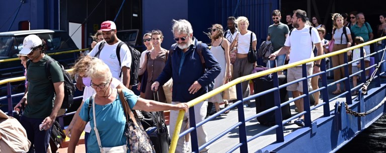Συνεχίζεται η μεγάλη επιστροφή των εκδρομέων του Αυγούστου: Πάνω από 30.000 αφίξεις στα λιμάνια της Αττικής