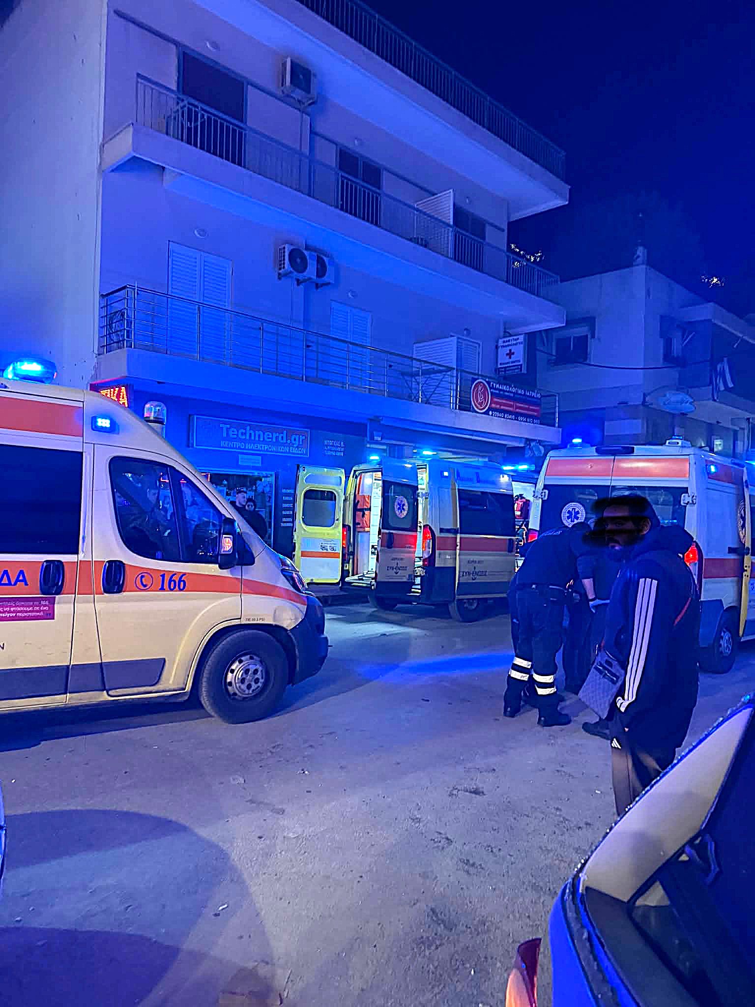 Σοκαριστικό τροχαίο στην Αρτέμιδα. Αυτοκίνητο παρέσυρε και σκότωσε 24χρονο