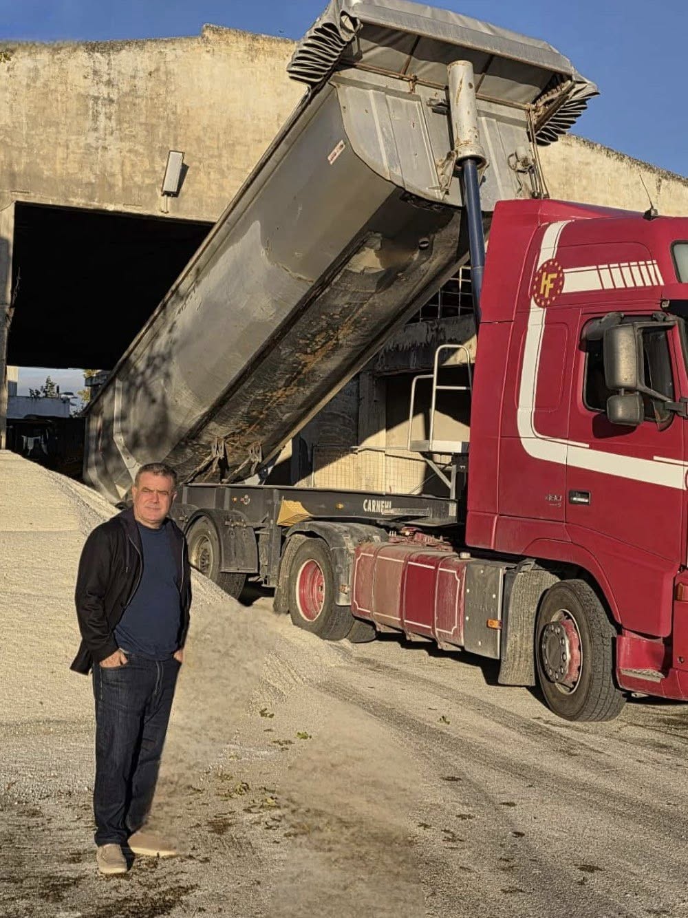 Ο Δήμος Παλλήνης θωρακίζεται ενόψει χειμερινής περιόδου με την προμήθεια 200 τόνων αλατιού για την αντιμετώπιση ενδεχόμενων χιονοπτώσεων