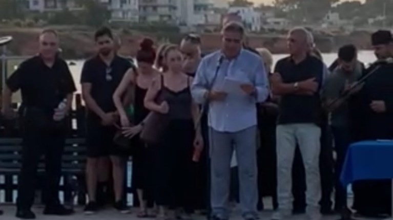 Τραγωδία στο Μάτι: Ξεσπούν οι επιζώντες για την εκκένωση 19.000 στην Ρόδο - "Σε εμάς δεν έγινε καμία διάσωση"