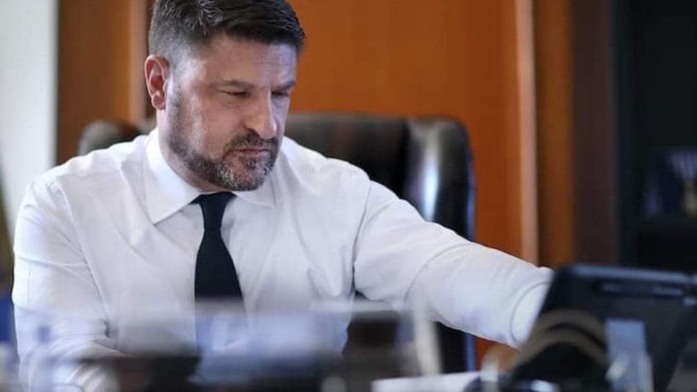 Ο πολυταξιδεμένος Περιφερειάρχης κ. Νίκος Χαρδαλιάς