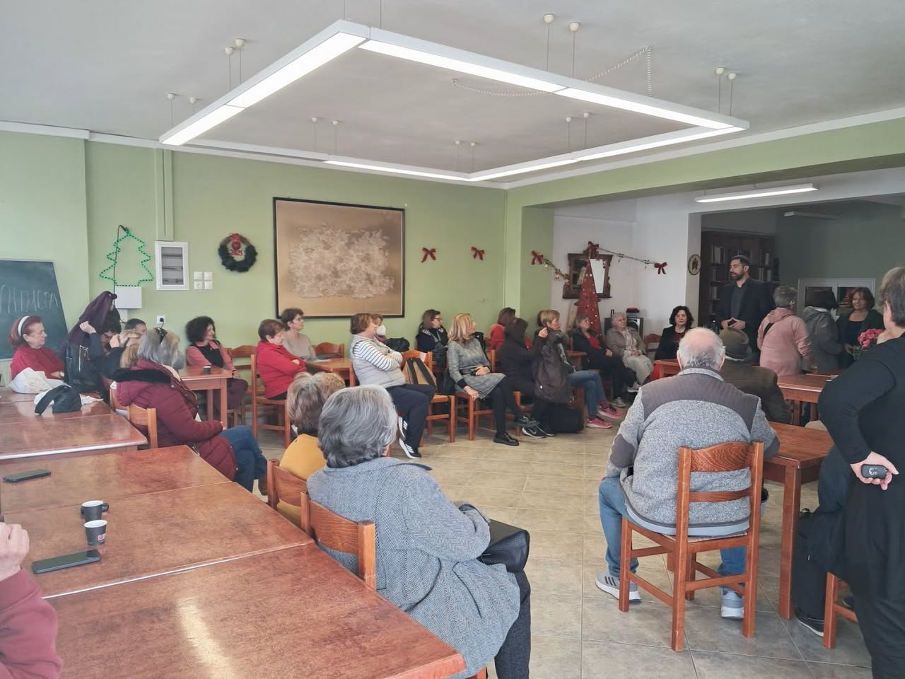  Ολοκληρώθηκε ο κύκλος ενημερωτικών ημερίδων για την πρόληψη κλοπών, απατών και ηλεκτρονικού εγκλήματος στα ΚΕ.ΦΙ.Ε. του Δήμου Παλλήνης