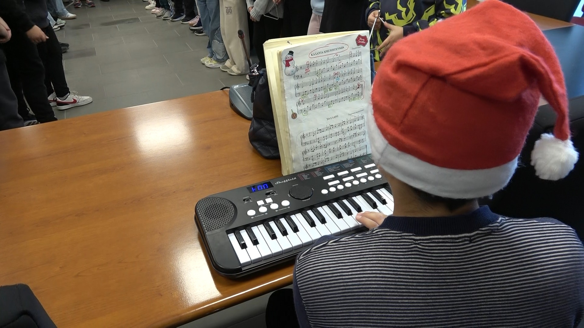 ΔΗΜΟΣ ΚΡΩΠΙΑΣ: Κάλαντα και ευχές για ευλογημένα Χριστούγεννα από τους μαθητές του 3ου Δημοτικού!