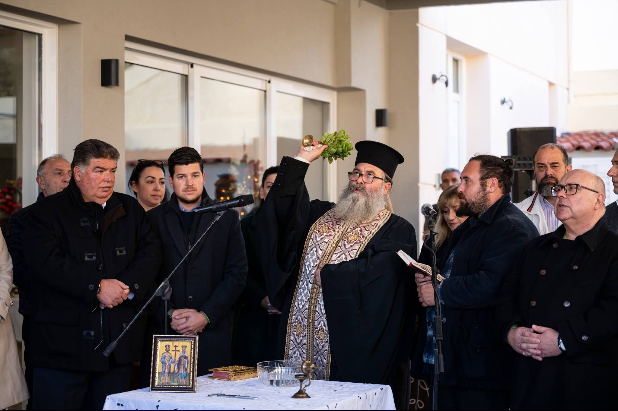Εγκαινιάστηκε  το νέο ΚΑΠΗ στα Καλύβια