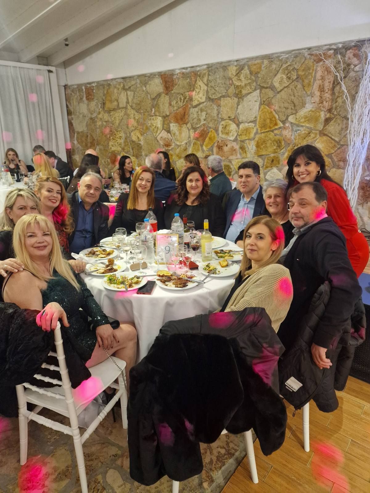 Πραγματοποιήθηκε η κοπή της Πρωτοχρονιάτικης πίτας του Εμπορικού & Επαγγελματικού Συλλόγου Δήμου Διονύσου