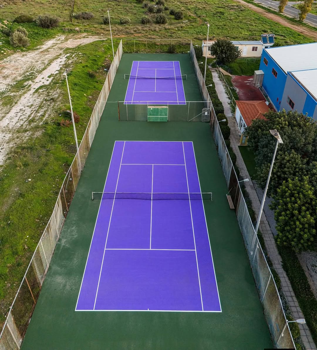  Ολοκληρώθηκε η ανακαίνιση των δύο γηπέδων τένις στο «Κυριάκος Κότταρης» στην Ανάβυσσο