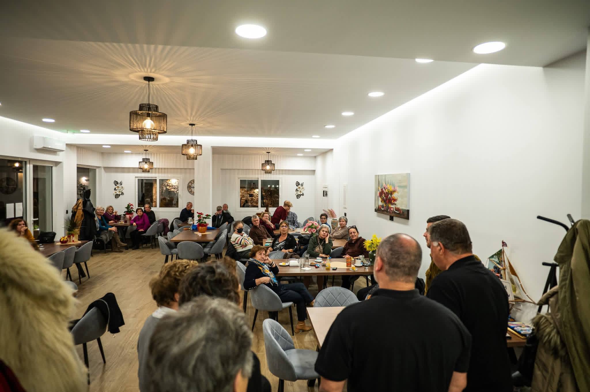  Δωρεάν φυσικοθεραπευτής στα ΚΑΠΗ του Δήμου Σαρωνικού κάθε εβδομάδα