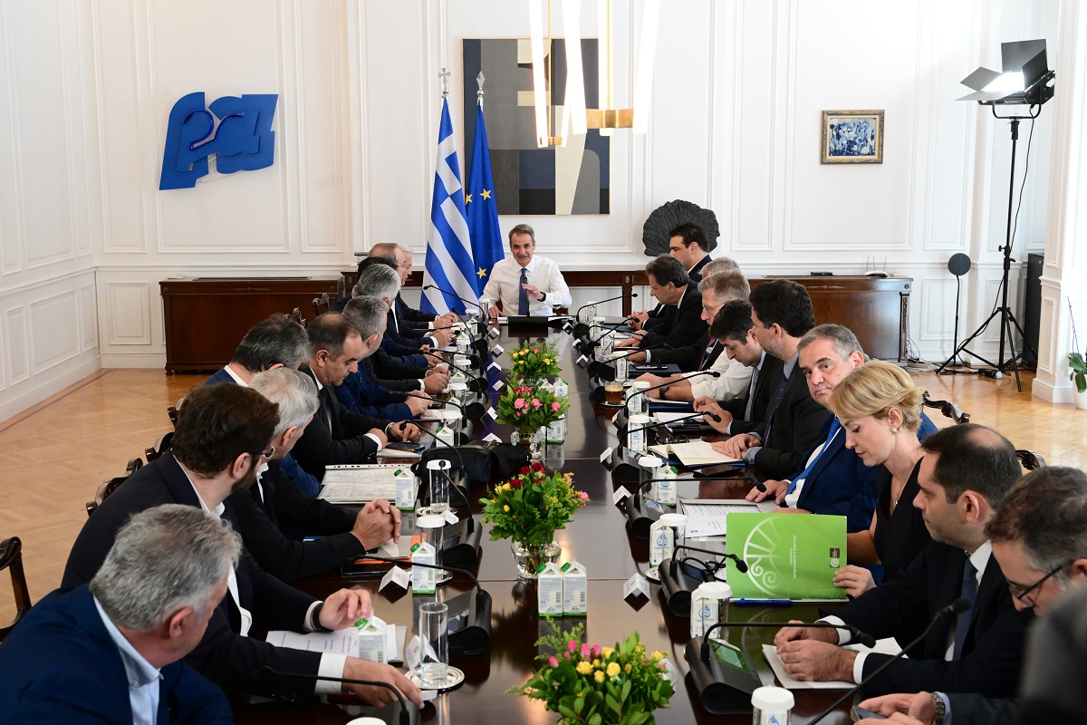 ΚΕΔΕ: Δεσμεύτηκε ο πρωθυπουργός για την συνέχιση του προγράμματος 55-67  - Τι άλλο ζήτησε η ΚΕΔΕ