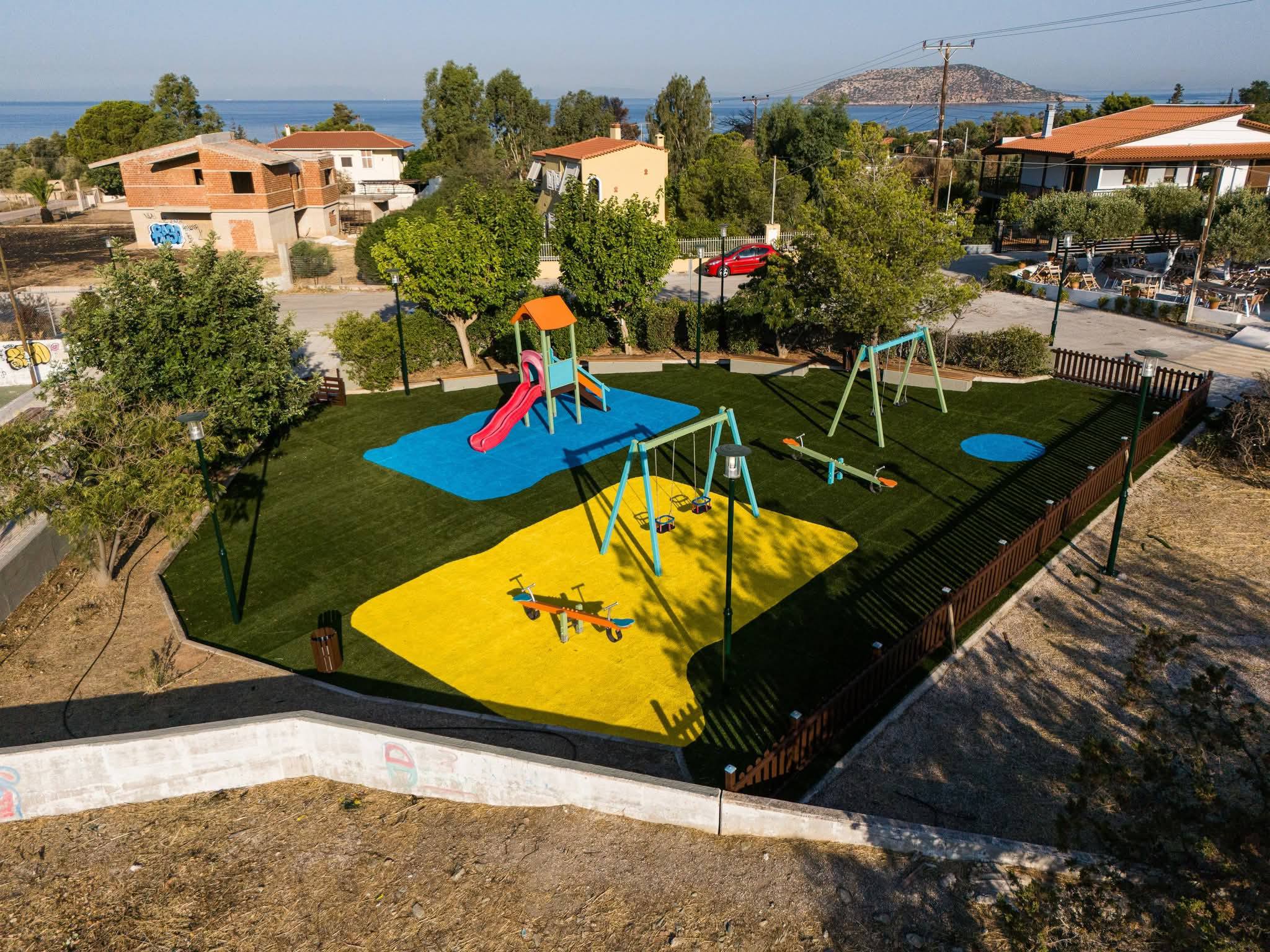 Ξεκινάνε οι εργασίες ανακαίνισης, στις παιδικές χαρές του Δήμου Σαρωνικού