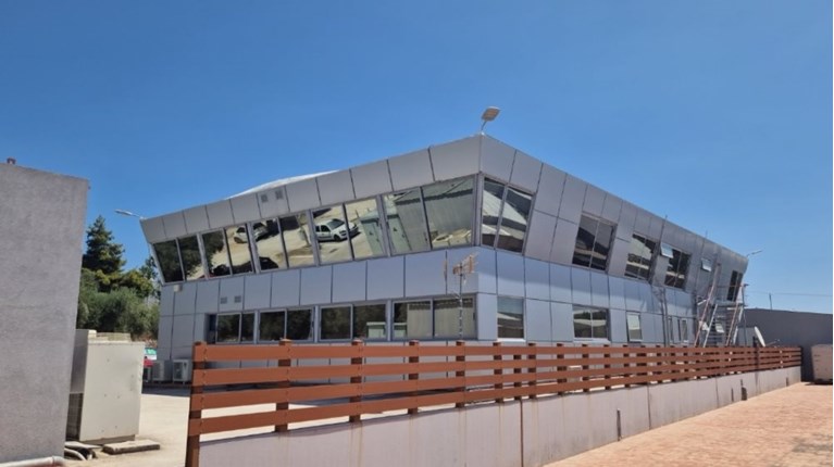 Demco: Βγαίνουν στο "σφυρί" οι εγκαταστάσεις του Δημήτρη Κοντομηνά στην Παλλήνη