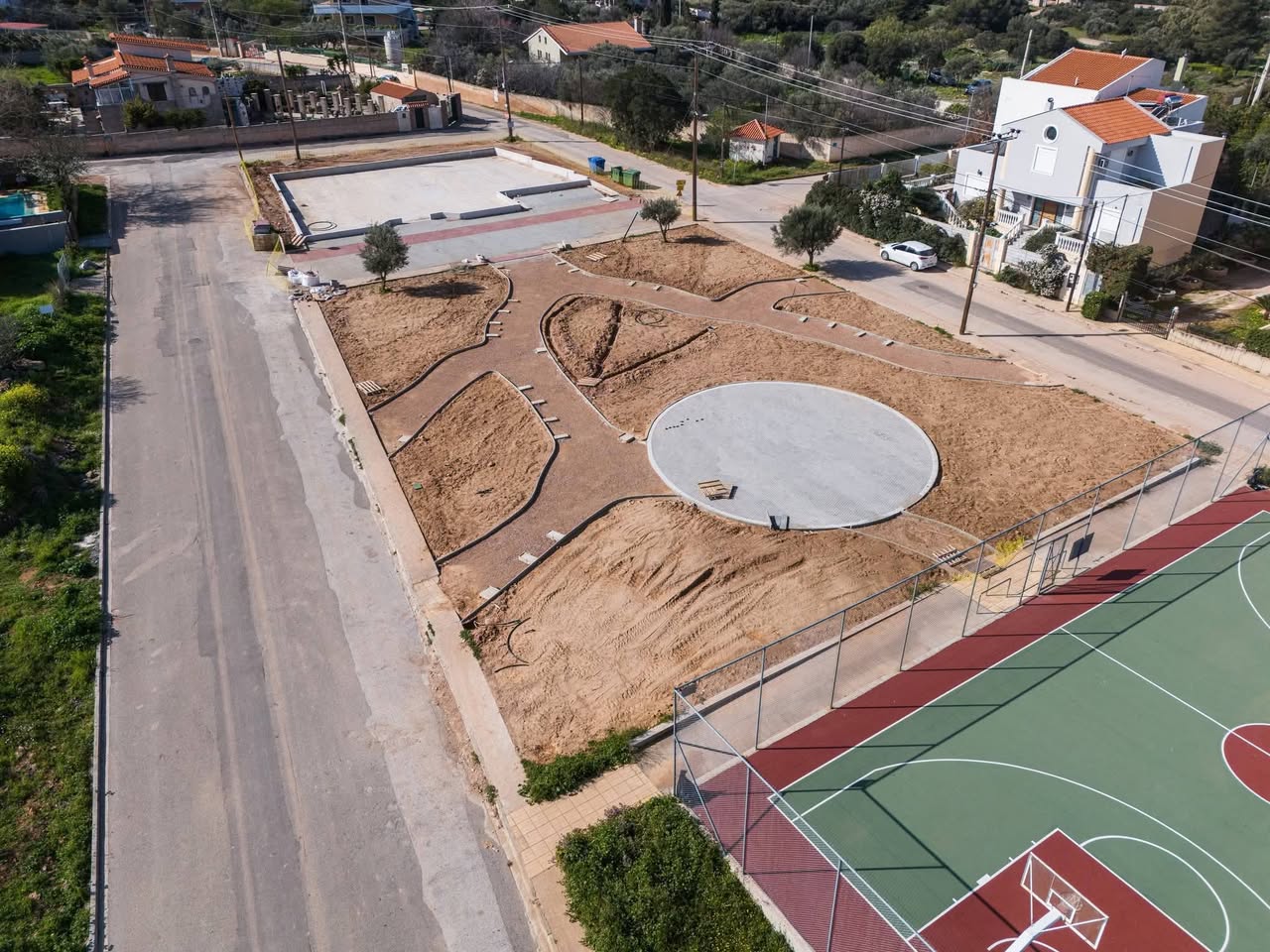  Η πρώτη θεματική παιδική χαρά ετοιμάζεται στα Καλύβια