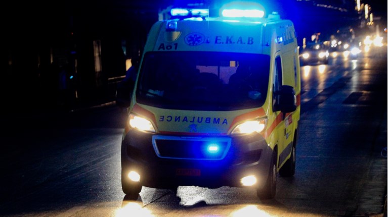 Άγρια συμπλοκή 20 ατόμων στη 2η μαρίνα Γλυφάδας - Μαχαίρωσαν 17χρονο