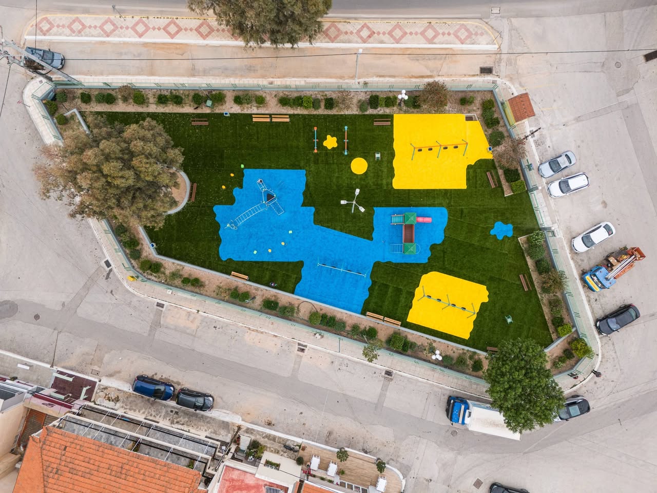 Έτοιμη η παιδική χαρά στην Παλαιά Φώκαια