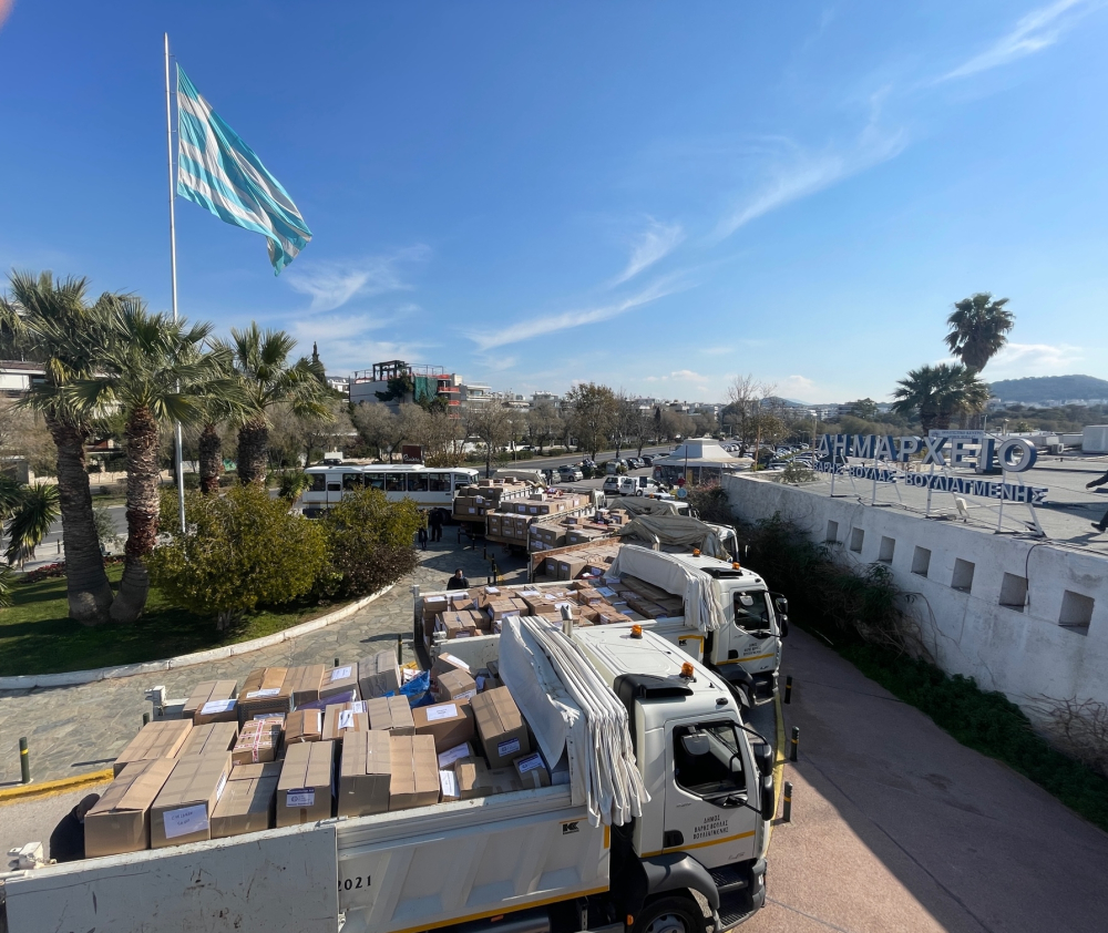 Αναχώρησε η πρώτη αποστολή ανθρωπιστικής βοήθειας του Δήμου Βάρης Βούλας Βουλιαγμένης προς τους σεισμόπληκτους της Τουρκίας