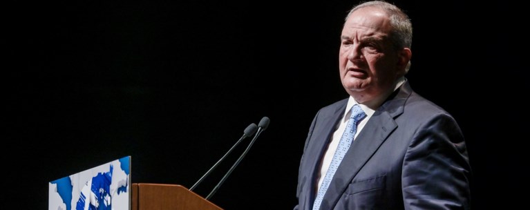 Η αποχώρηση Καραμανλή από τη Βουλή με το βλέμμα στην Προεδρία της Δημοκρατίας - Τα επόμενα βήματά του