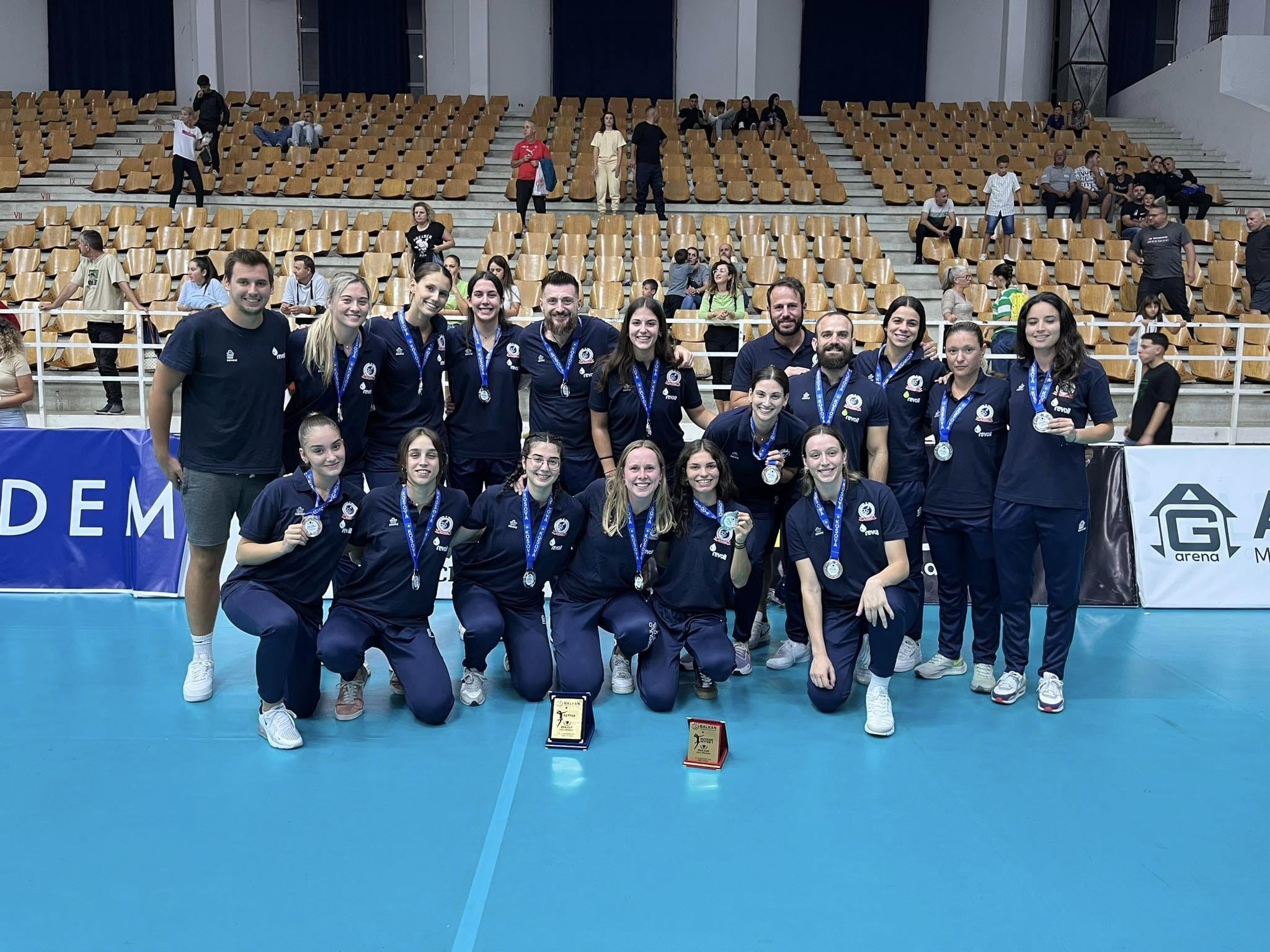 Συγχαρητήριο μήνυμα στην ομάδα βόλεϊ κοριτσιών του Α.Ο. ΜΑΡΚΟΠΟΥΛΟΥ REVOIL για την κατάκτηση της δεύτερης θέσης στο Βαλκανικό Κύπελλο Γυναικών 2023