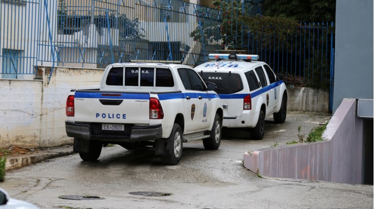 Πυροβόλησαν 38χρονο στον Αγιο Στέφανο - Βασικός ύποπτος ο πρώην σύντροφος της κοπέλας του