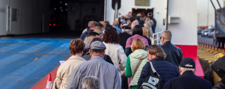 Οπου φύγει φύγει οι αδειούχοι του Πάσχα: 100% πληρότητα σε λιμάνια και ΚΤΕΛ 