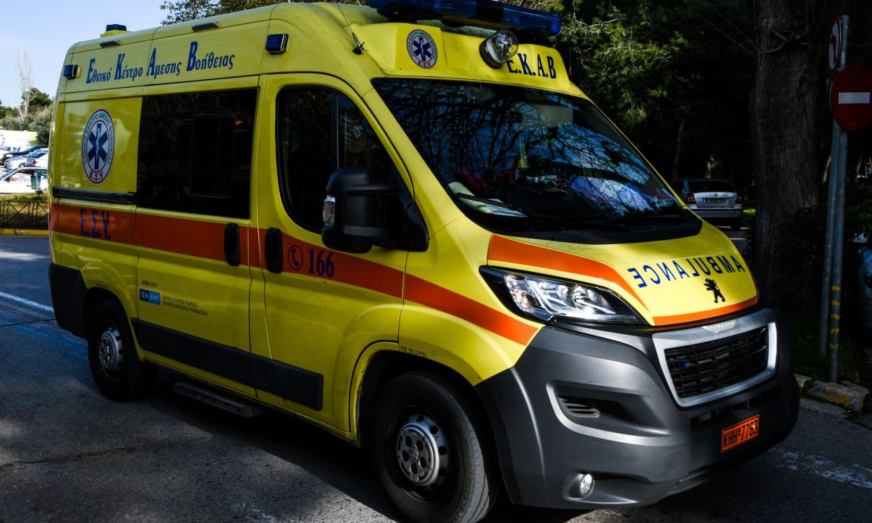 Μενίδι: Θανατηφόρο τροχαίο με ένα νεκρό - Μηχανή συγκρούστηκε με φορτηγό