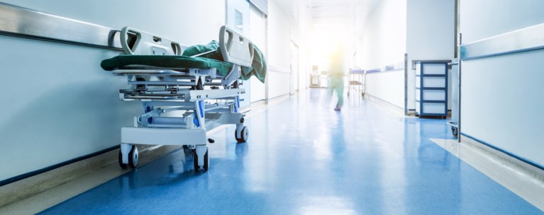 Απογευματινά χειρουργεία: Πόσο θα κοστίζουν, για ποιους θα είναι δωρεάν - Αναλυτικοί πίνακες με επεμβάσεις και τιμές