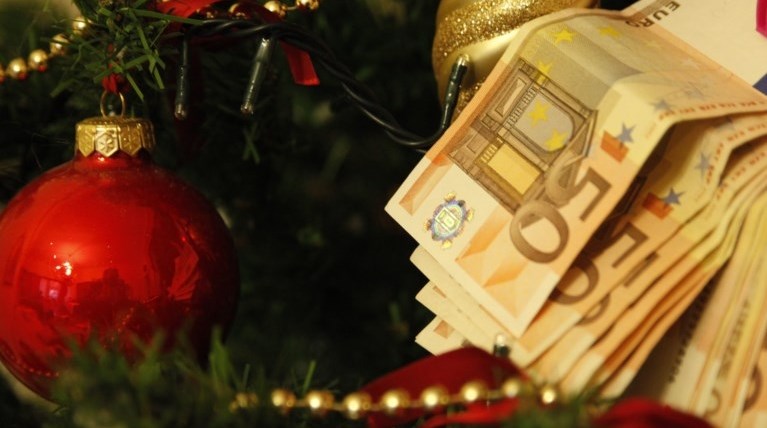 Δώρο Χριστουγέννων: Σήμερα η τελευταία ημέρα προθεσμίας για τις πληρωμές - Τι να κάνετε εάν δεν καταβληθεί