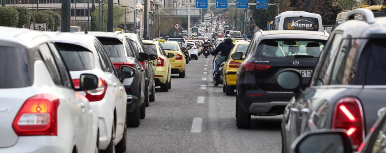 Έρχονται από αύριο τα τέλη κυκλοφορίας με τον μήνα - Τι ισχύει με την άρση της ακινησίας