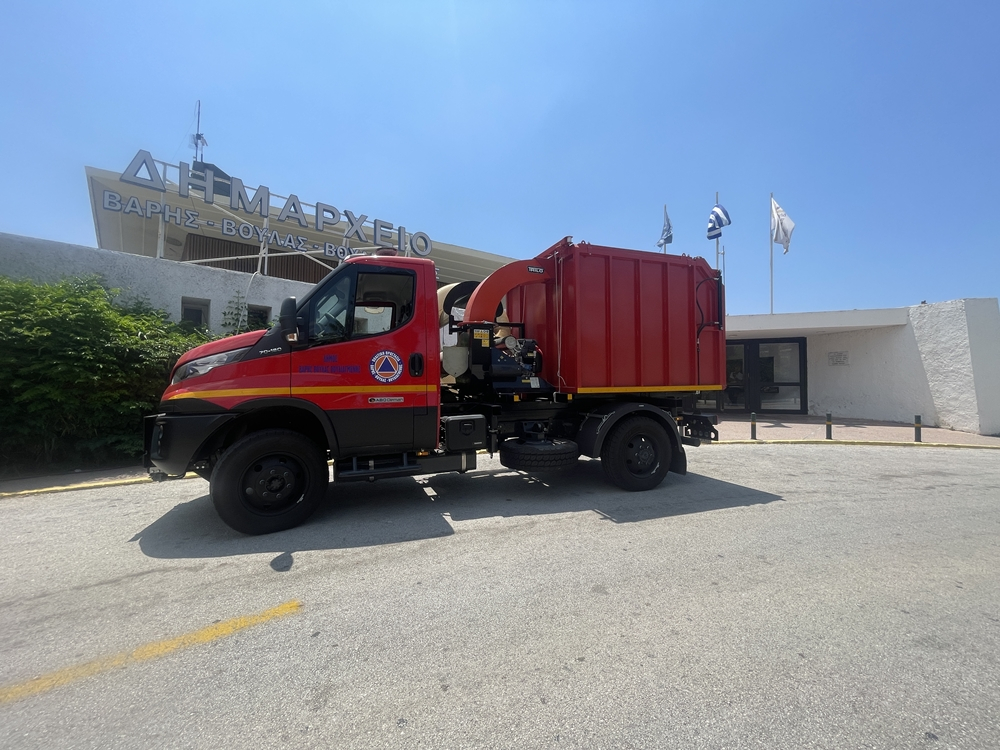 Με νέο πρωτοποριακό όχημα πολλαπλών ρόλων ενισχύθηκε η πολιτική προστασία του Δήμου Βάρης Βούλας Βουλιαγμένης