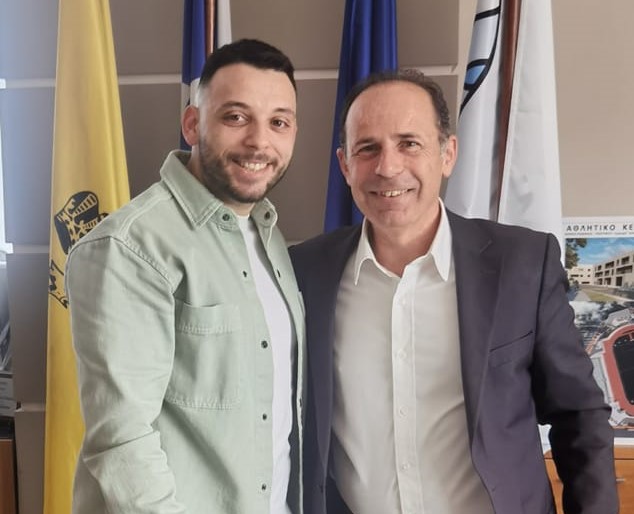 O Τριαντάφυλλος Μαστρογιαννούδης στην παράταξη "Σύγχρονη Πολιτεία -Συνεργασία Ενεργών Πολιτών" του Ευάγγελου Μπουρνούς