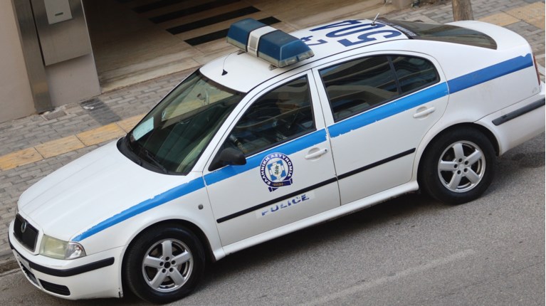 Επιτέθηκαν σε πολυκατοικία στην Πετρούπολη - Απέναντι από το σπίτι του τράπερ Trannos