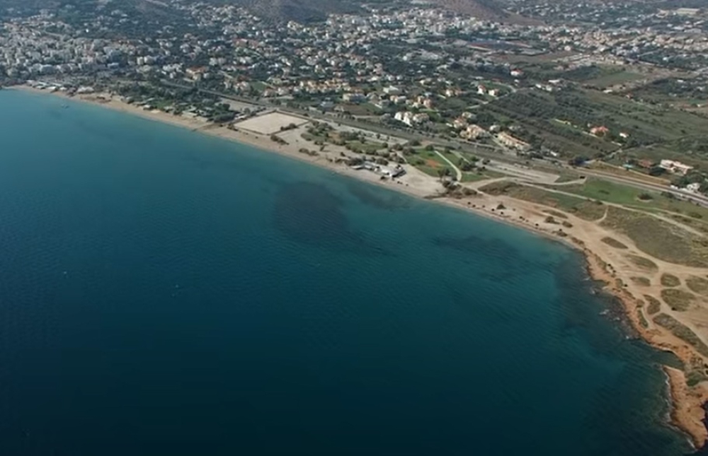 Εντός των πρώτων 15 ημερών του Ιουνίου αναμένεται να επαναλειτουργήσει η πλαζ της Βάρκιζας