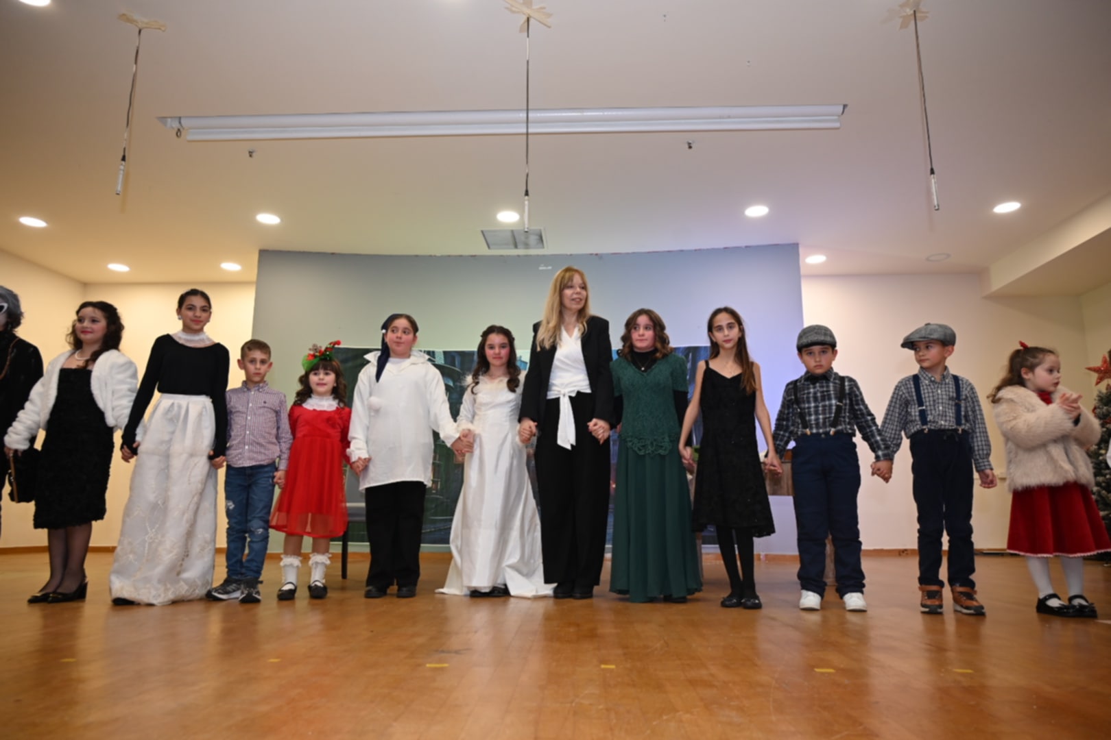 Χριστουγεννιάτικες παραστάσεις των καλλιτεχνικών τμημάτων του Δήμου Αχαρνών