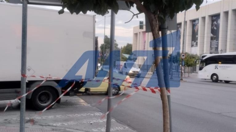 Θανατηφόρο τροχαίο στη Βασ. Σοφίας: Νεκρός 45χρονος οδηγός μηχανής μετά από σύγκρουση με φορτηγό